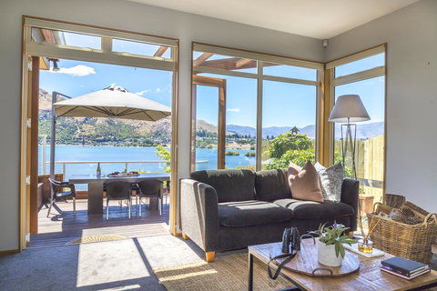 135 Peninsula - Accommodation New Zealand 1