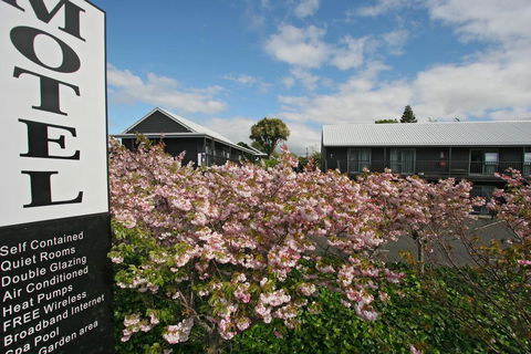 16 Northgate Motor Lodge - Accommodation New Zealand 1