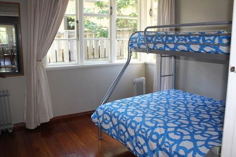 16 Torquay Tce - Accommodation New Zealand 2