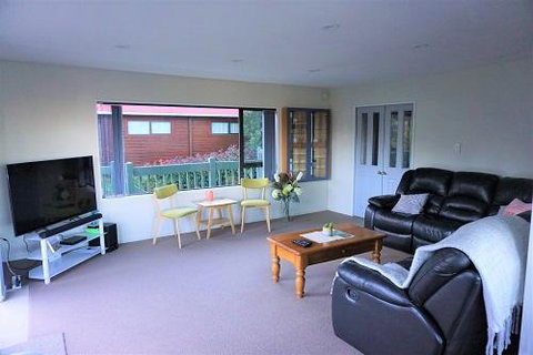 17 Alpine Avenue - Accommodation New Zealand 3