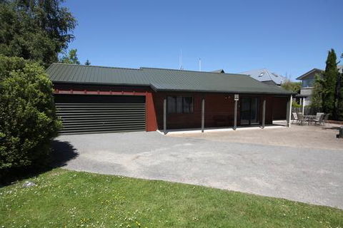 19 Denby Place - Accommodation New Zealand 0