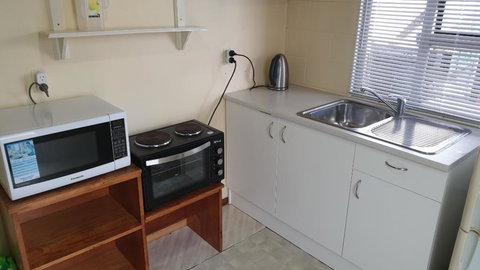 2 Bedroom Flat - Accommodation New Zealand 3