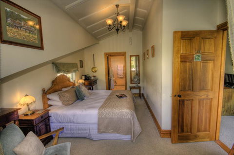 2 Bedroom Historic Villa - Accommodation New Zealand 2