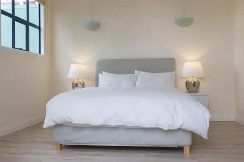 2 Bedroom Penthouse Apartment With Harbour Views - Accommodation New Zealand 3