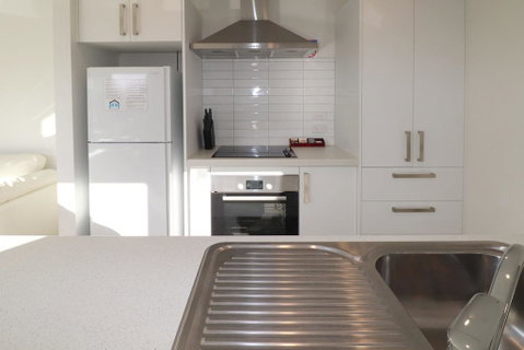 2 Brm Apartment 2 On Jones Crescent - Accommodation New Zealand 3