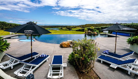 20 De Surville Road - Carrington Estate - Accommodation New Zealand 1