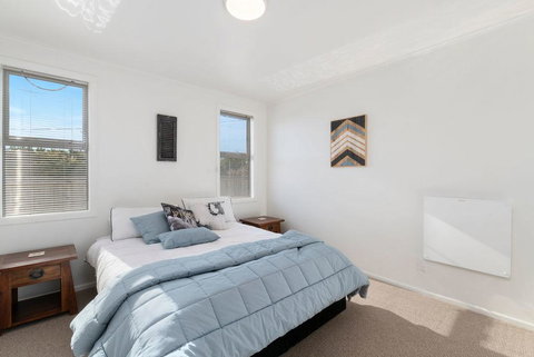 30 Cologne - Martinborough Holiday Home - Accommodation New Zealand 3