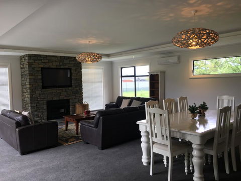 4 Bedroom On North West Arch - Free Wifi - Accommodation New Zealand 2