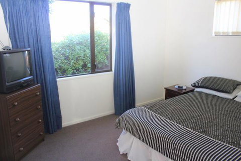 52b Conical Hill Road - Accommodation New Zealand 3