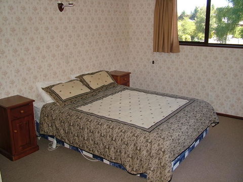 66 Conical Hill Road - Accommodation New Zealand 3
