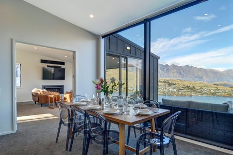 92 Hensman Road - Accommodation New Zealand 1
