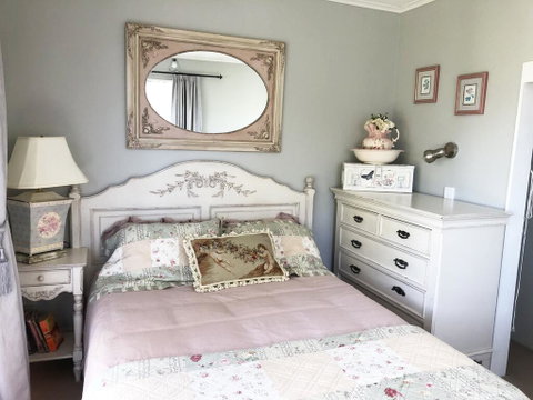 A Little Bit Fabulous - Accommodation New Zealand 0