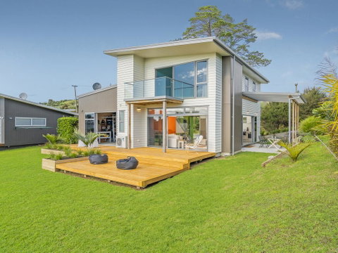 A Slice Of Summer - Whangapoua Holiday Home - Accommodation New Zealand 0