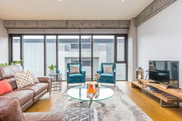 Absolute Luxe - 3 Bed 2 Bath in stylish SKHY
