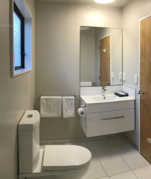 Adelaide Motel - Accommodation New Zealand 3
