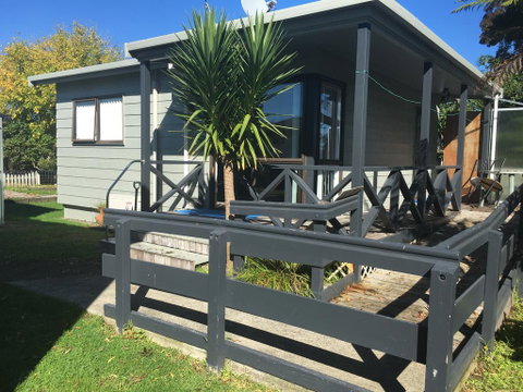 Agapantha Cottage Retreat - Accommodation New Zealand 0