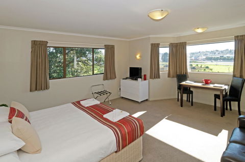 Airport Harbour View Motel - Accommodation New Zealand 3