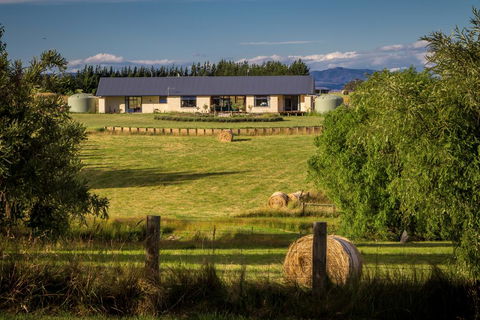 AislingQuoy - Accommodation New Zealand 0