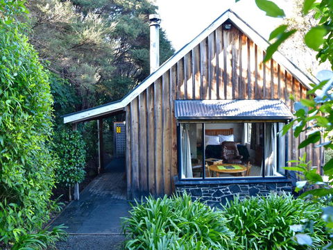 Akaroa Cottages Woodside - Akaroa Holiday Cottage - Accommodation New Zealand 3