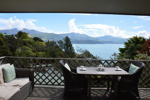 Akaroa Harbour View - Accommodation New Zealand 0