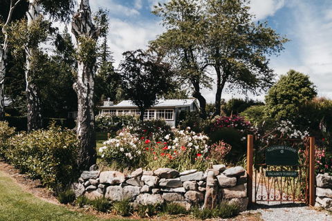 Aldourie Lodge - Accommodation New Zealand 0