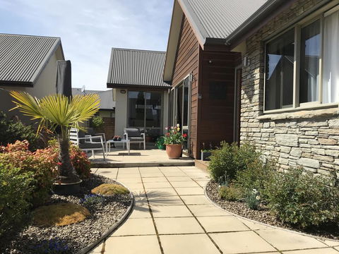 Alexandra Style - Accommodation New Zealand 0