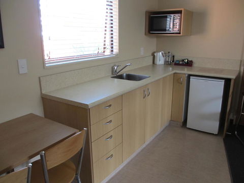 Alhambra Oaks Motor Lodge - Accommodation New Zealand 2