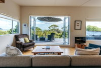 Alison's Place - Onetangi Holiday Home