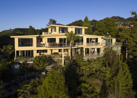 Allegra House - Accommodation New Zealand 0