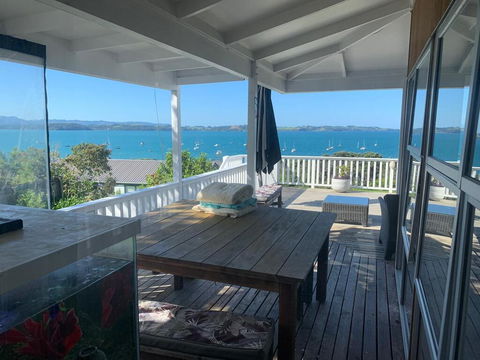 Aloha Cottage On Algies Bay - Accommodation New Zealand 3