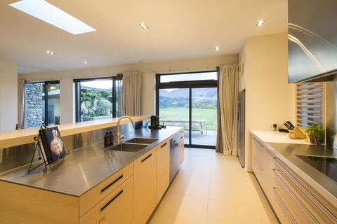 Alpine Retreat By Touch Of Spice - Accommodation New Zealand 3