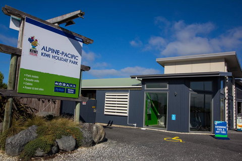 Alpine-Pacific Holiday Park - Accommodation New Zealand 0