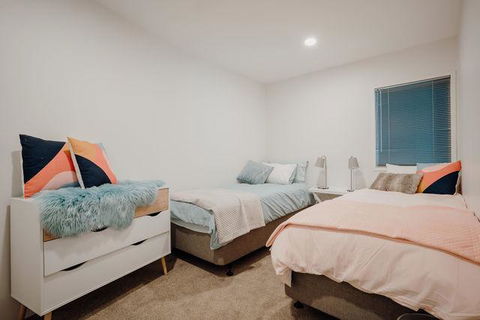 Amazing Bright And Modern 3 Bedroom Apt Near Spark Arena - Accommodation New Zealand 3