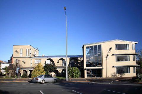 Ambassador Thermal Motel - Accommodation New Zealand 0