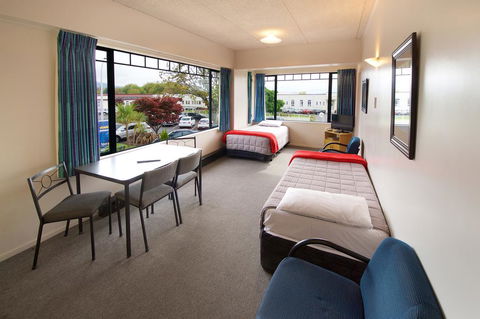 Ambassador Thermal Motel - Accommodation New Zealand 3