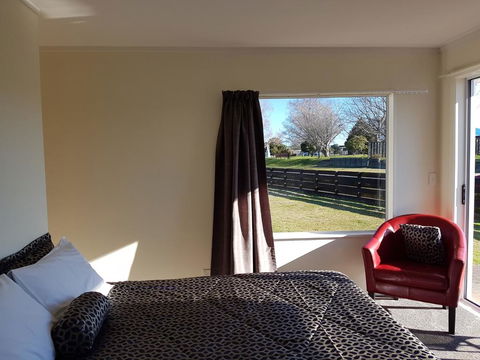 Annandale Accommodation - Accommodation New Zealand 3