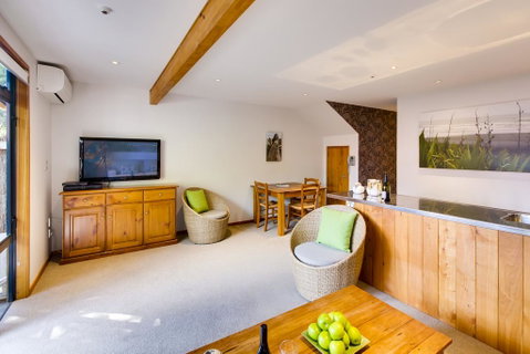 Apartment 11 Havelock North - Accommodation New Zealand 2