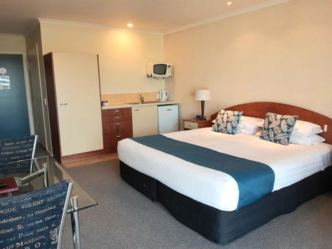 Aristotles North Shore - Accommodation New Zealand 2