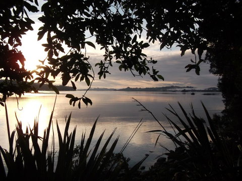 Aroha Island - Accommodation New Zealand 0