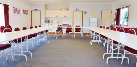ASURE Colonial Court Motel - Accommodation New Zealand 3