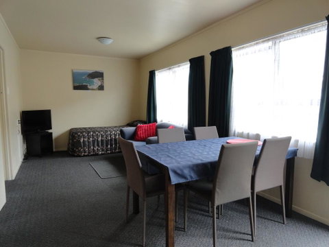 ASURE Wayfarer Motel - Accommodation New Zealand 3