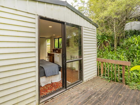 At Cathedral Cove - Hahei Holiday Home - Accommodation New Zealand 3