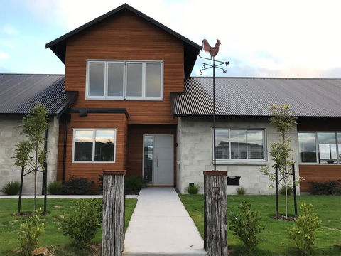 At Kotare BnB - Accommodation New Zealand 0