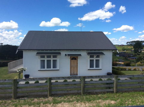 Ataahua Cottage - Accommodation New Zealand 1