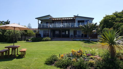 Athenree Waterside Accommodation - Accommodation New Zealand 1