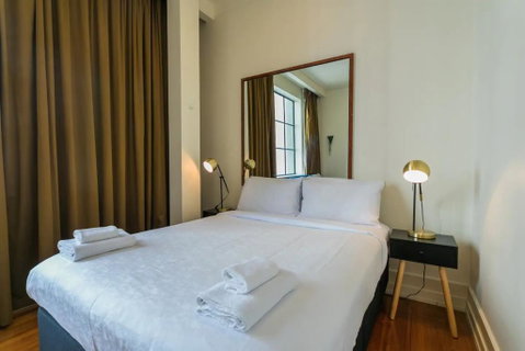 Auckland CBD Studio Apartment With Pool Access - Accommodation New Zealand 2