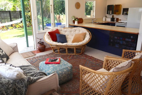 Bali Escape, Tropical Gardens, Close To 3 Beaches! - Accommodation New Zealand 3