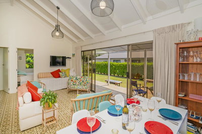 Bay Coast Happy Place - Cooks Beach Holiday Home