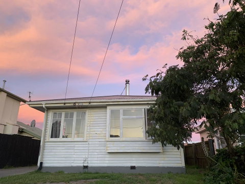 Beach Cottage - Accommodation New Zealand 1