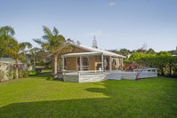 Beachfront Bliss - Cooks Beach Holiday Home